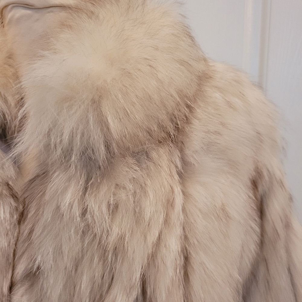 Saga Fox Fur Coat Jacket Small Glamorous Luxury Smoke Free Clean - Picture 3 of 12